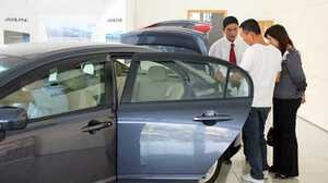 Nghề bán ôtô: Thừa bè thiếu bạn