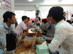 Kiếm trăm triệu mỗi tháng từ quán bánh canh 10.000 đồng