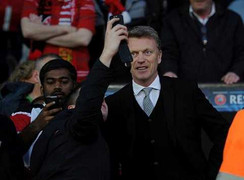 Cafe tối: Man Utd phát hiện người giả danh David Moyes