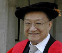 Vua truyện kiếm hiệp Kim Dung từng hai lần bị đuổi học