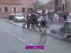 Màn vô địch hụt xui xẻo nhất lịch sử đua xe đạp