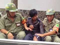 Cảnh sát nổ súng bắt cướp như phim ở Sài Gòn