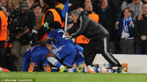 Ngược dòng thần kỳ, Chelsea 'nghẹt thở' vào bán kết