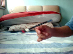 Quay bút chì trong lớp, nam sinh bị đình chỉ học