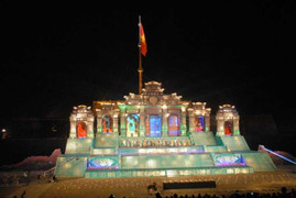 Áo dài Việt đẹp sững sờ tại Festival Huế 2014