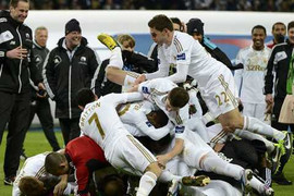 Đội loại Man Utd khỏi FA Cup ẩu đả trên sân tập