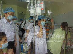 Bệnh nhân sởi tử vong đúng lúc Bộ trưởng Y tế thị sát