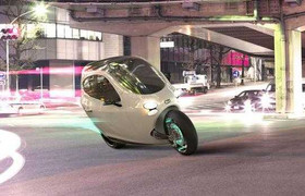 Xe của người 'ngoài hành tinh' xuất hiện trên phố