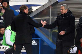 Cuộc đua tam mã Premier League: Cờ đến tay Mourinho