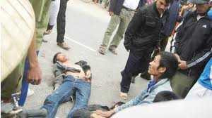 Đâm chết chồng người tình bên vệ đường