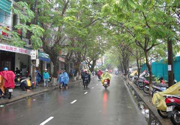 Hà Nội mưa nhỏ rải rác, trời âm u