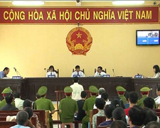 Chủ tịch Quốc hội: Không có tòa cấp trên cấp dưới