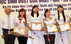 6 nữ sinh đạt giải Nhất Quốc gia môn Lịch sử