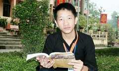 Cậu bé H’Mông đầu tiên đạt giải Nhì quốc gia môn Sử
