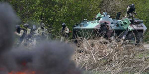 Video: Xe tăng quân đội Ukraine tiến vào miền Đông