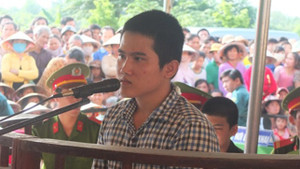 Game bạo lực biến nhóm trai làng thành sát thủ máu lạnh