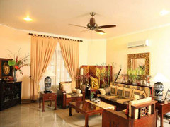 Biệt thự sang trọng của danh ca Elvis Phương