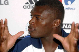 Huyền thoại Pháp đòi lương quá tầm, VFF lắc đầu