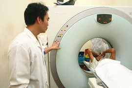 Khởi tố vụ buôn lậu 'rác thải' y tế về Việt Nam