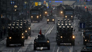 Lính Nga khổ luyện cho lễ duyệt binh chiến thắng phát xít