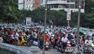 Ám ảnh 'nút thắt kỳ lạ' trên đường 'đắt nhất hành tinh'