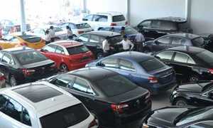 Người Việt không tiếc tiền xài ô tô, điện thoại cao cấp