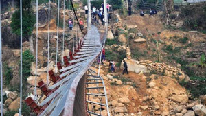 Sập cầu Chu Va 6: Khởi tố, bắt giam hai người