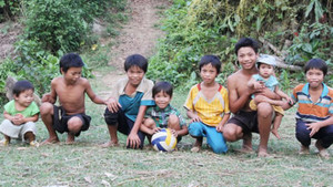 Choáng với cặp vợ chồng 7X ở Quảng Nam sinh... 14 đứa con