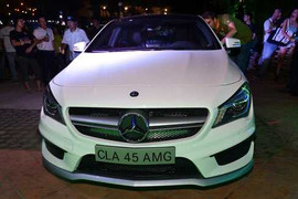 Soi xe sang giá mềm vừa về Việt Nam của Mercedes