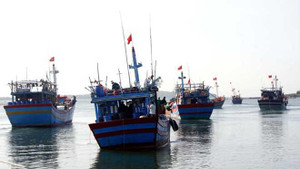 Ngư dân miền Trung đồng loạt thẳng tiến Hoàng Sa