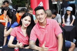 Lộ mặt 'đại gia' của Hương Giang Idol