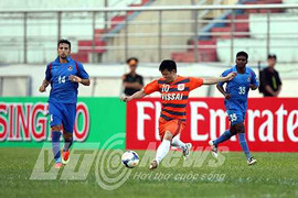 Trực tiếp trận chia tay Văn Quyến: V.Ninh Bình - Churchill Brothers