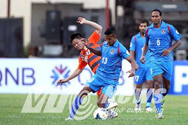 Lập cú đúp, Văn Quyến giúp V.Ninh Bình vào tứ kết AFC Cup