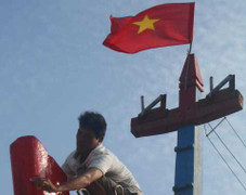 Cờ Tổ quốc luôn trong tim ngư dân Hoàng Sa