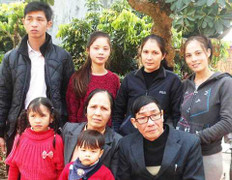 Bí mật của người đàn bà đẻ ra những đứa con giống Tây