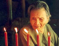 Nghĩ về cái giá của hòa bình, đừng yêu nước mù quáng