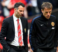 Lý do nào Man Utd hoãn bổ nhiệm Van Gaal?