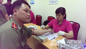 Hàng trăm chiến sỹ an ninh tham gia hiến máu