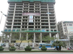 Bắt nhóm đánh bạc trong dự án chung cư ‘dát vàng'