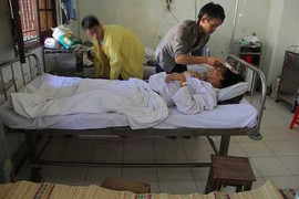 Ăn nấm rừng, 3 người tử vong