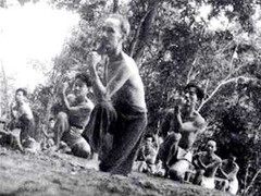 Rớt nước mắt, Bác luyện vác nặng để vào miền Nam