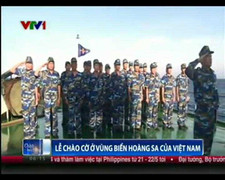 Xúc động xem Lễ chào cờ của Cảnh sát biển ở vùng biển Hoàng Sa