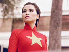 Diễm Hương được khen khi mặc áo dài màu cờ