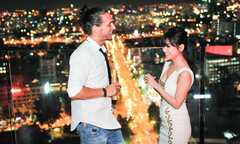 Người tình tin đồn của Yanbi nhảy múa bên DJ