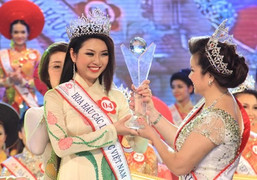 Triệu Thị Hà trả vương miện vì kiếm được quá ít tiền