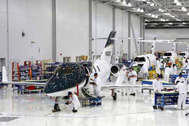 Chán làm xe máy, ôtô, Honda ‘chơi' thêm máy bay