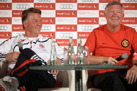 Tin sáng 21/5: Van Gaal sẽ mời rượu Sir Alex