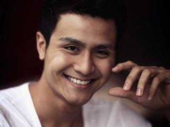 Lộ diện ông bầu đẹp trai của Mr Đàm