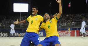 Bàn thắng đẹp nhất lịch sử bóng đá bãi biển