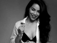 Hồ Ngọc Hà gợi cảm từng centimet